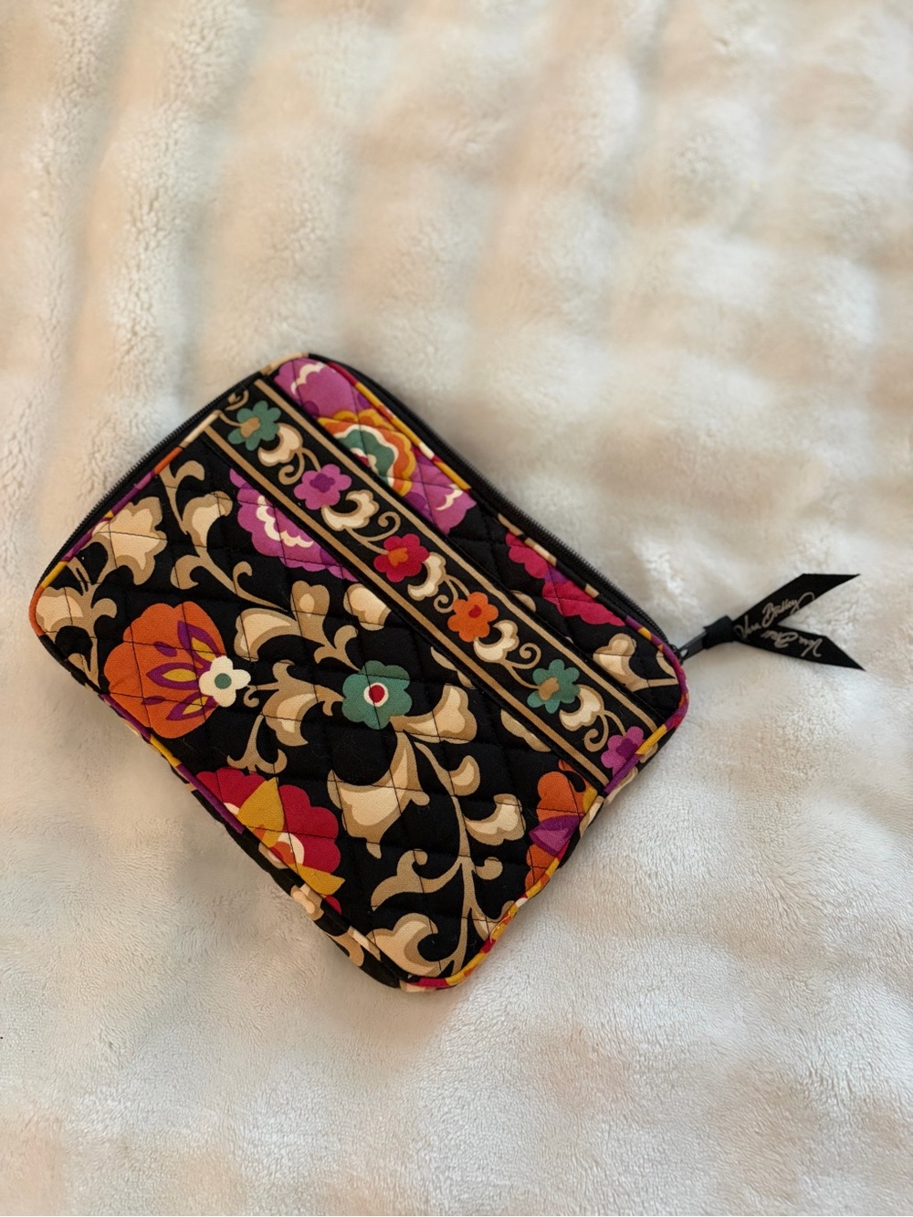 Vera Bradley Quilted Medium Cosmetic Bag in Provencal Floral 🌺